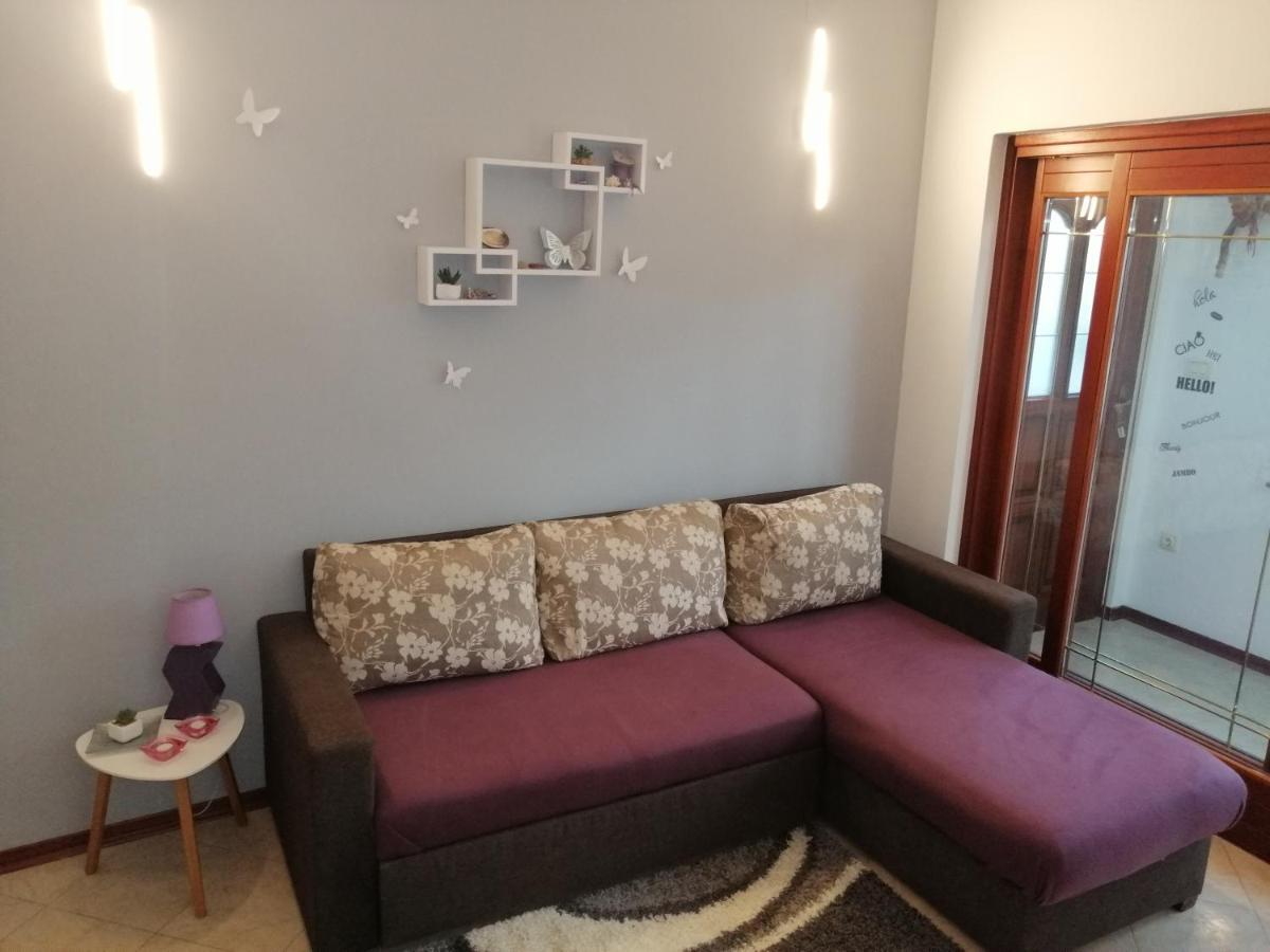 T&D Apartmani Pula Buitenkant foto