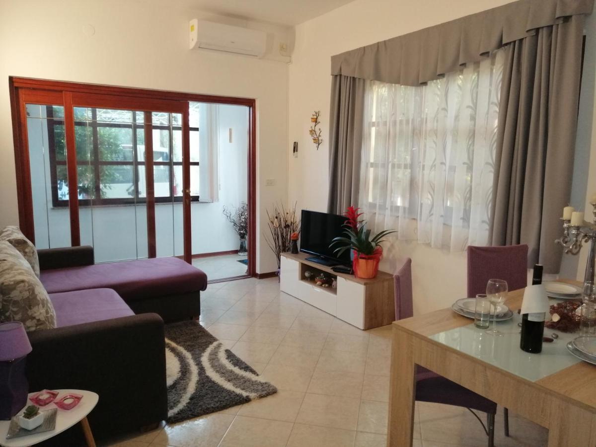T&D Apartmani Pula Buitenkant foto