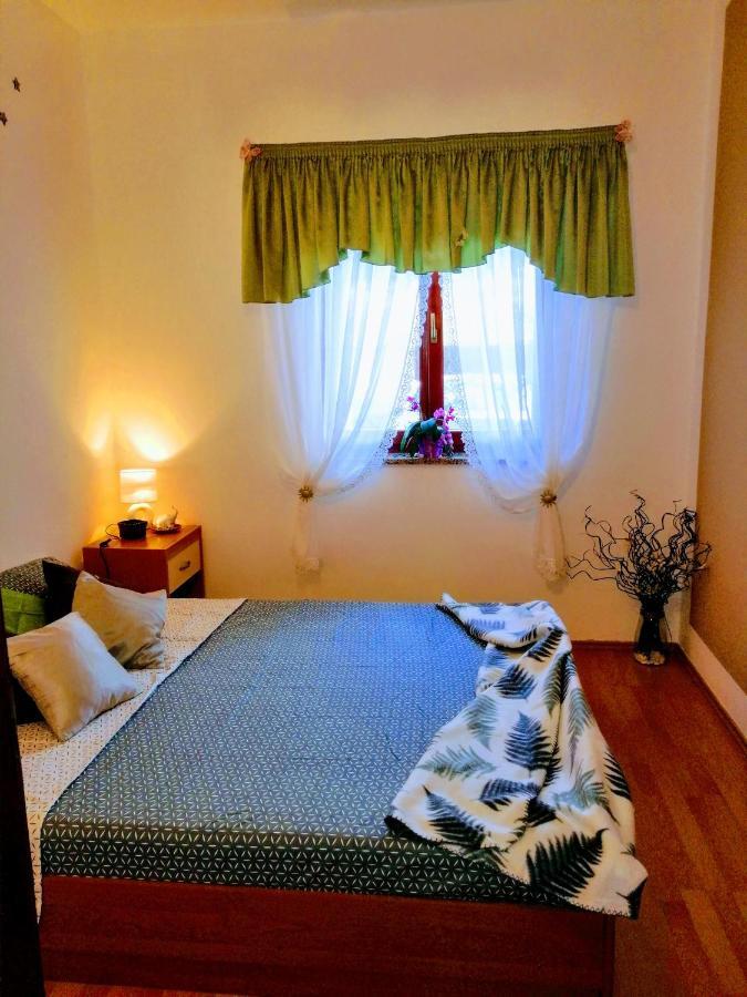 T&D Apartmani Pula Buitenkant foto