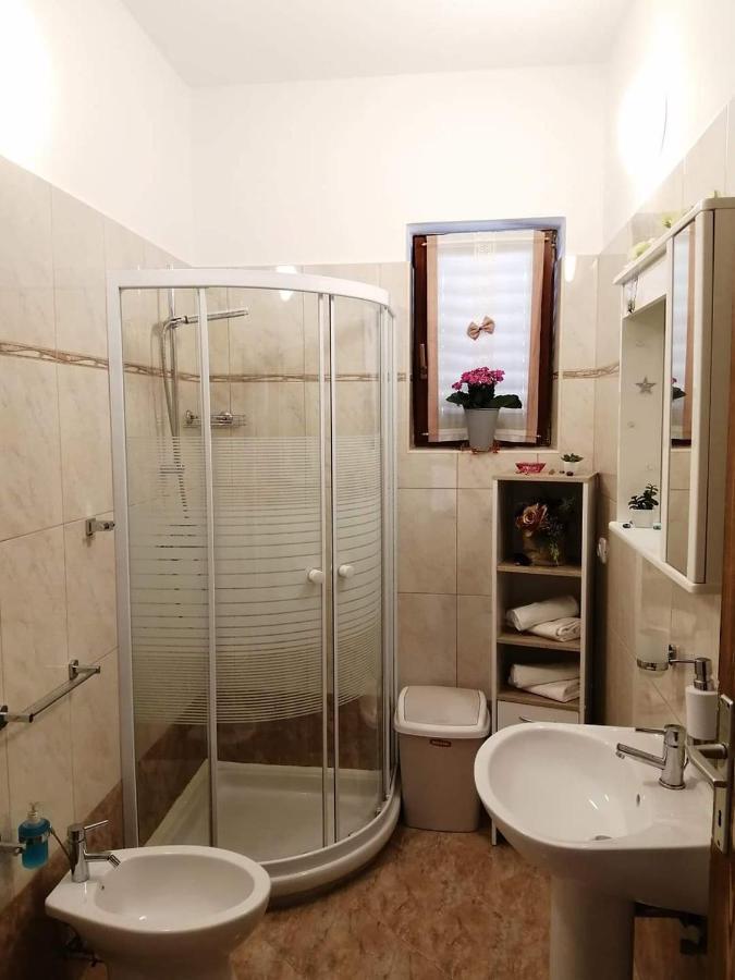 T&D Apartmani Pula Buitenkant foto
