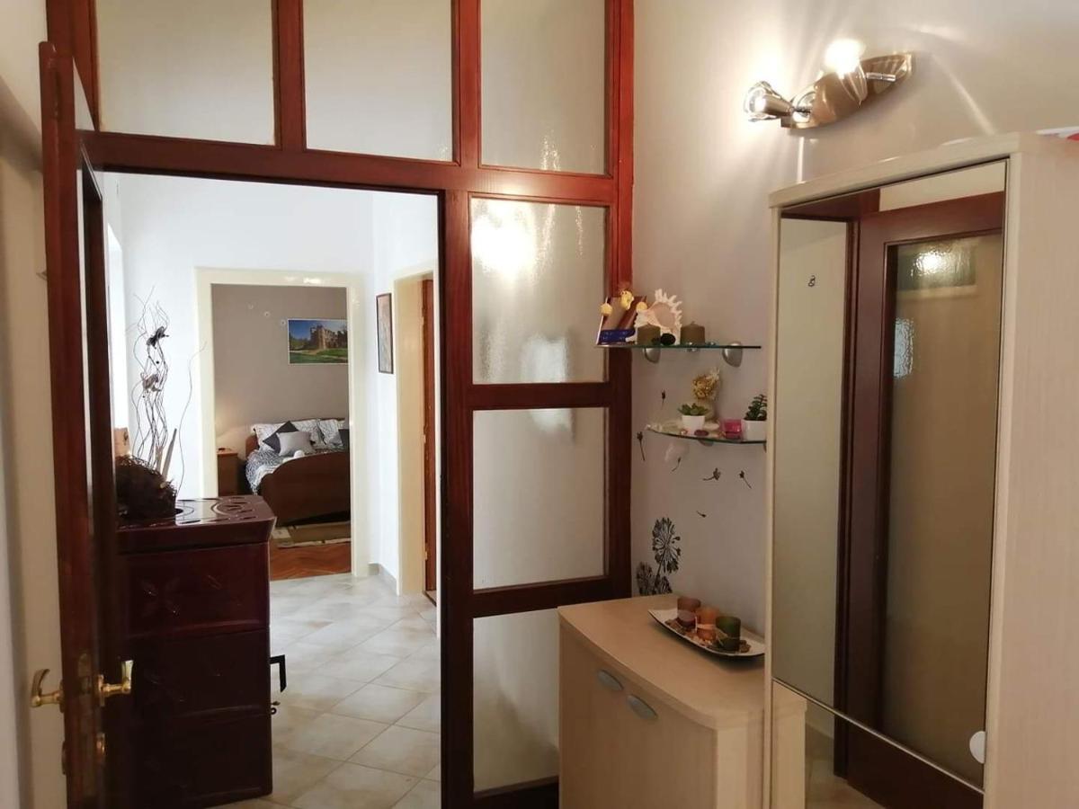 T&D Apartmani Pula Buitenkant foto